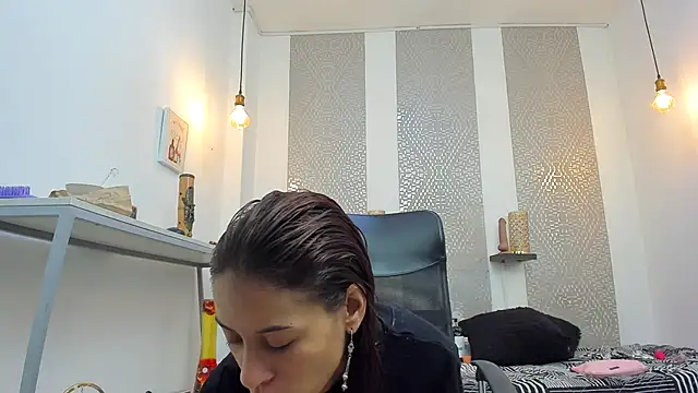 HannaHot 69 online show from 10/02/25, 12:19