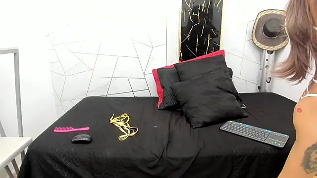 HannaHot 69 online show from 10/08/25, 07:58