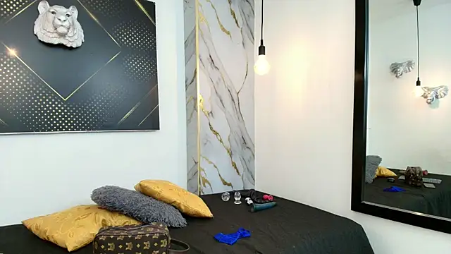 HannaHot 69 online show from 12/18/25, 12:20