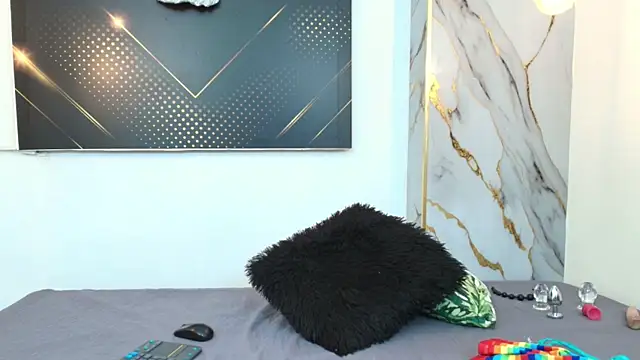 HannaHot 69 online show from 11/25/25, 11:54