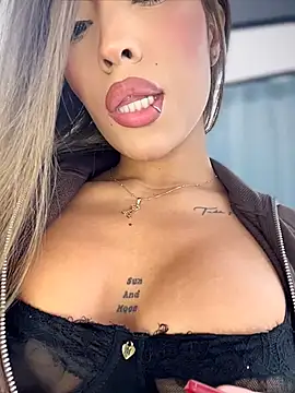 MystiqueXXX online show from 04/08/26, 01:12