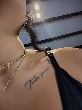 MystiqueXXX online show from 02/02/26, 01:21