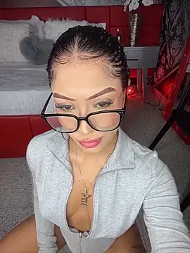 MystiqueXXX online show from 05/27/26, 01:07