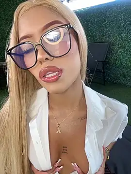 MystiqueXXX online show from 04/18/26, 01:13