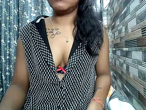 HOT AARVI11 online show from 11/05/25, 05:38