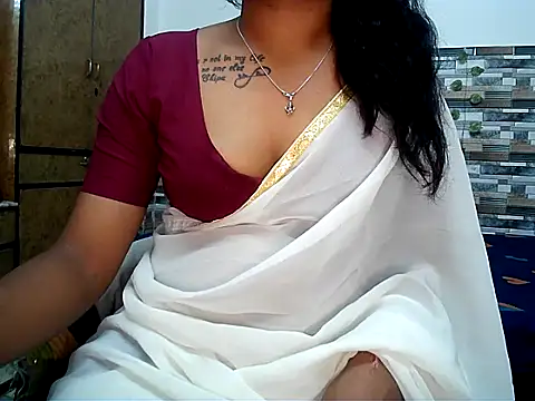 HOT AARVI11 online show from 11/15/25, 04:00