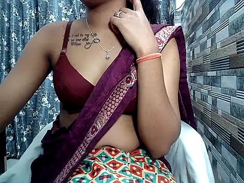 HOT AARVI11 online show from 11/03/25, 03:37