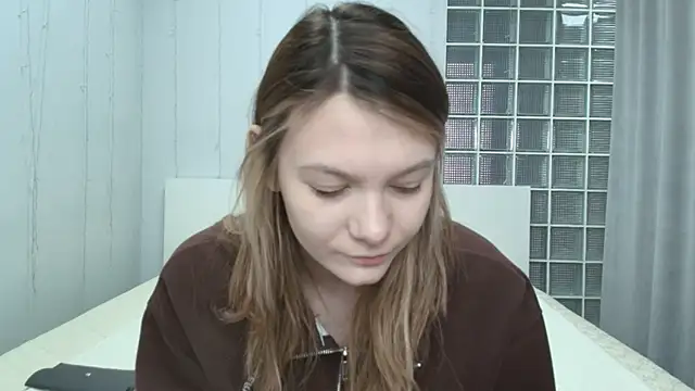 Sunny Sammy online show from 04/11/26, 01:13