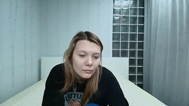 Sunny Sammy online show from 04/19/26, 01:28