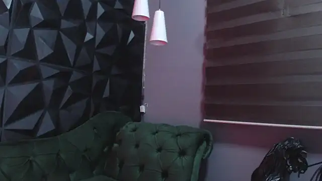 helenasaenz online show from 12/01/25, 12:28