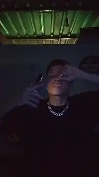 elinnki online show from 04/17/26, 10:23