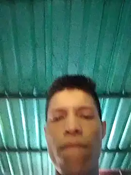 elinnki online show from 11/30/25, 05:03