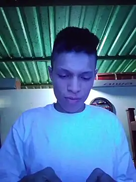 elinnki online show from 12/15/25, 07:31