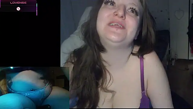 Snapshot of Kinkybooby chatting on 02/04/26, 10:05 Kinkybooby online show from 02/04/26, 10:05