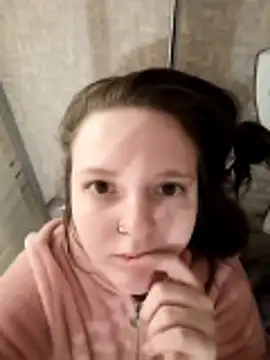 Snapshot of Kinkybooby chatting on 01/18/26, 04:21 Kinkybooby online show from 01/18/26, 04:21