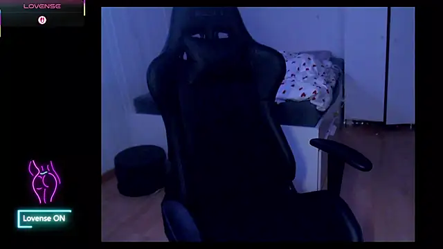 Snapshot of Kinkybooby chatting on 01/08/26, 06:58 Kinkybooby online show from 01/08/26, 06:58