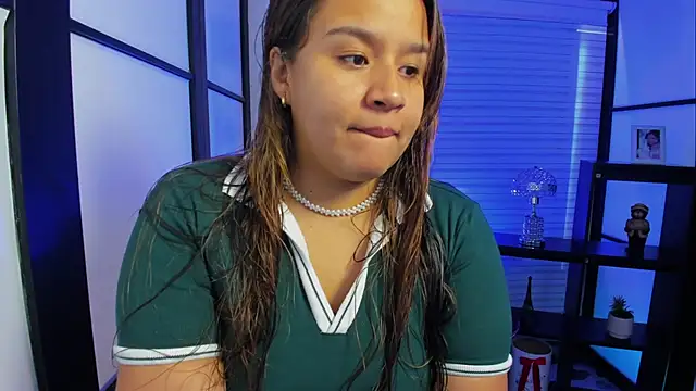 ElaBourn  online show from 10/13/25, 01:34