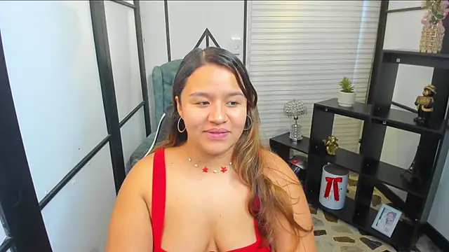 ElaBourn  online show from 12/19/25, 01:46