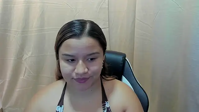 ElaBourn  online show from 05/08/26, 03:49