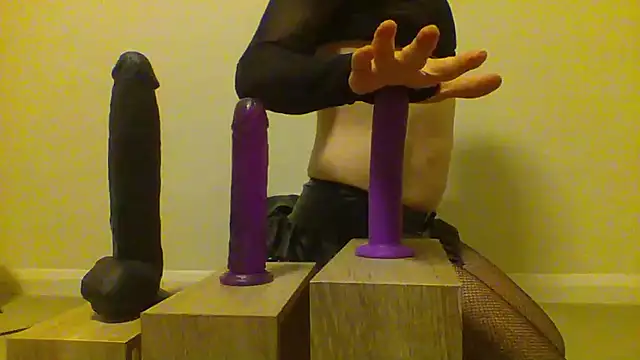 unforgettable dirty slut online show from 04/04/26, 08:15