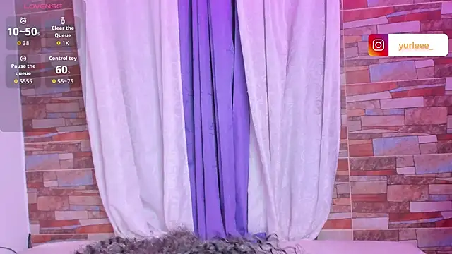 Brandy brown  online show from 03/21/26, 12:12