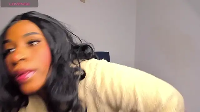 Brandy brown  online show from 10/23/25, 11:25