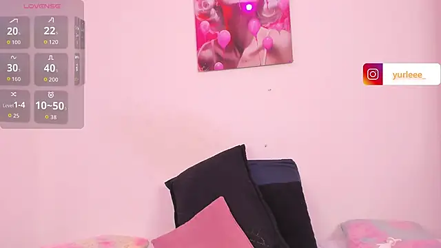 Brandy brown  online show from 06/01/26, 11:59