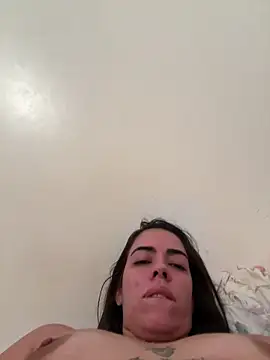 Snapshot of Bela2067 chatting on 02/22/26, 10:44 Bela2067 online show from 02/22/26, 10:44