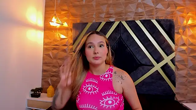 Emmaa white  online show from 03/03/26, 05:20