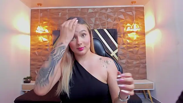 Emmaa white  online show from 03/07/26, 05:18