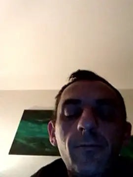 Snapshot of hotmen83 chatting on 03/19/26, 01:00 hotmen83 online show from 03/19/26, 01:00