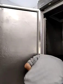 hotmen83 online show from 10/31/25, 06:54