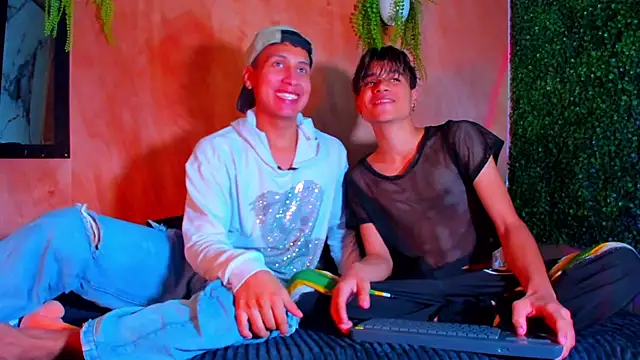 spicy adonhis online show from 11/17/25, 12:31