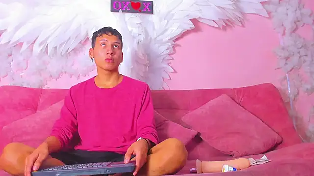 spicy adonhis online show from 12/03/25, 12:59