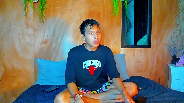 spicy adonhis online show from 03/29/26, 04:30