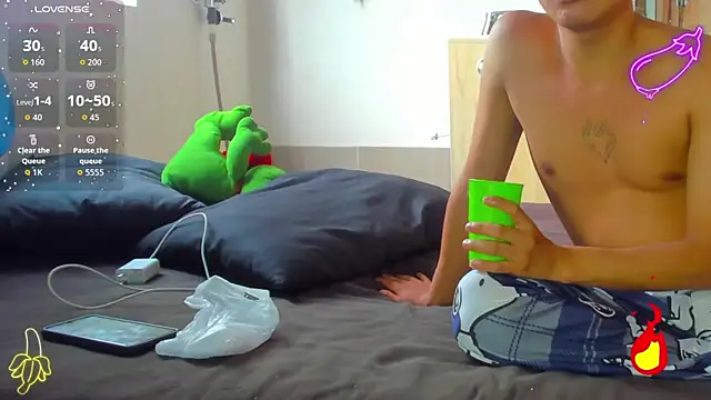 spicy adonhis online show from 10/25/25, 07:25