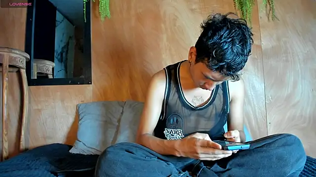 spicy adonhis online show from 04/01/26, 01:34