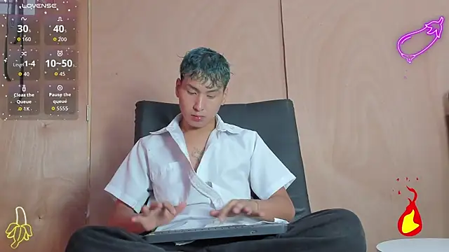 spicy adonhis online show from 10/15/25, 12:46