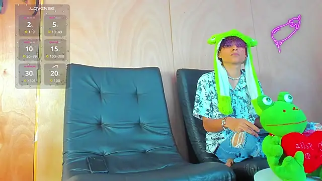 spicy adonhis online show from 09/23/25, 12:23