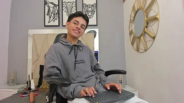 owen  johnson online show from 09/26/25, 11:50