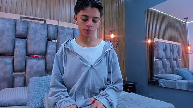 owen  johnson online show from 12/02/25, 11:45