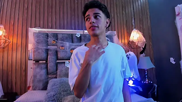 owen  johnson online show from 11/02/25, 11:48