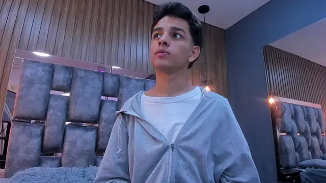 owen  johnson online show from 04/12/26, 11:24