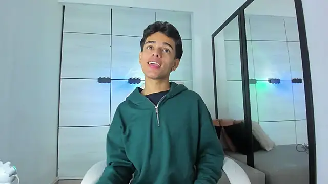 owen  johnson online show from 10/12/25, 11:55