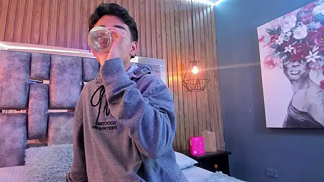 owen  johnson online show from 11/10/25, 12:10