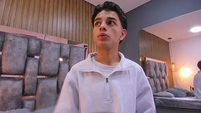 owen  johnson online show from 03/25/26, 11:42