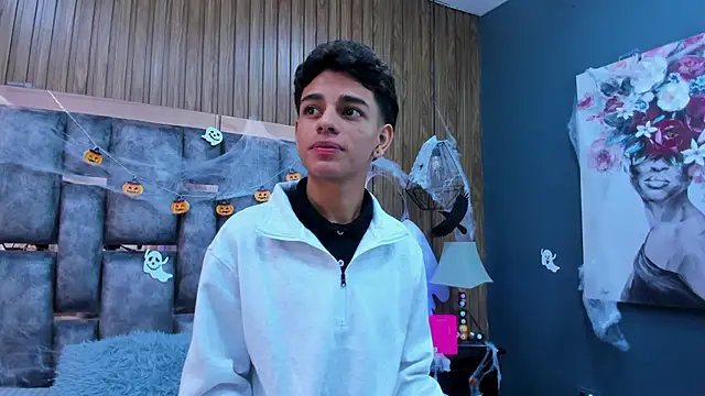 owen  johnson online show from 11/03/25, 12:20