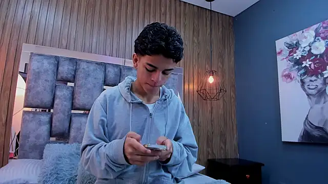 owen  johnson online show from 11/19/25, 11:54