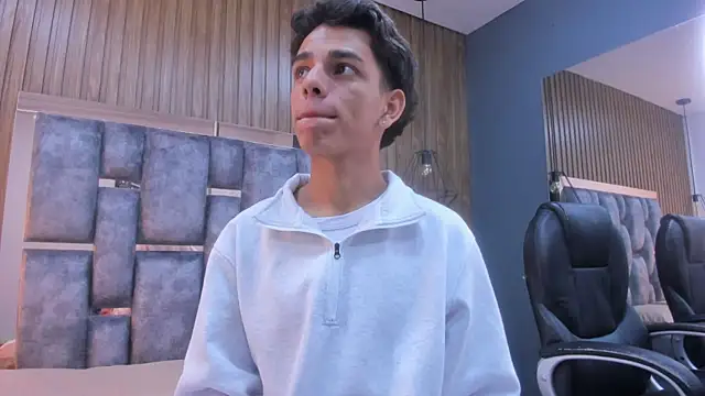 owen  johnson online show from 04/08/26, 11:33