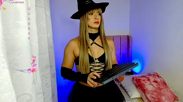 MaddySmithX online show from 10/15/25, 03:16